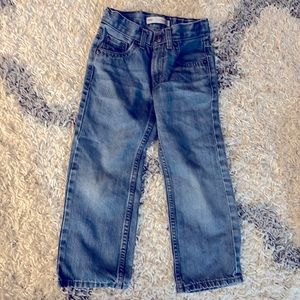 LEVI straight legged jean. Size 5T
